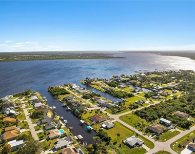 12371 Minot Avenue - Photo Thumbnail 27