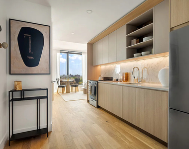 20 Rockwell Place - Photo Thumbnail 1
