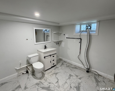 163 Beechwood Avenue - Photo Thumbnail 16