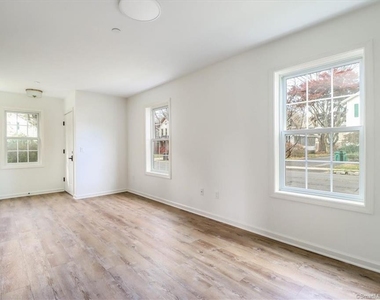 80 South Street - Photo Thumbnail 7