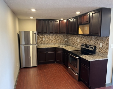 32 Cook Avenue - Photo Thumbnail 2