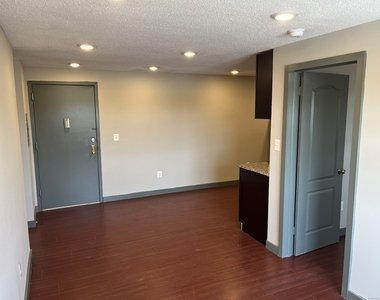 32 Cook Avenue - Photo Thumbnail 3