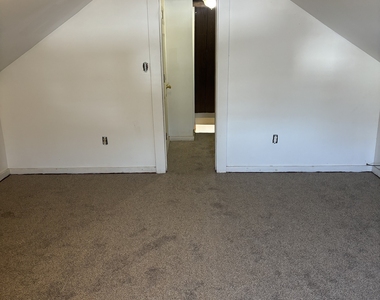 88 Walnut Street - Photo Thumbnail 2