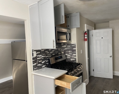 454 Summit Street - Photo Thumbnail 1