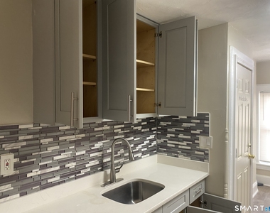 454 Summit Street - Photo Thumbnail 2