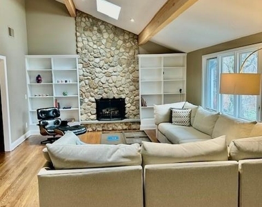 71 High Point Road - Photo Thumbnail 4