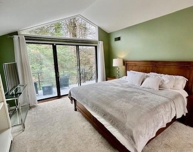 71 High Point Road - Photo Thumbnail 14