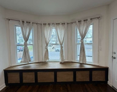 33 Marion Street - Photo Thumbnail 4