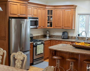 175 Alvin Street - Photo Thumbnail 2