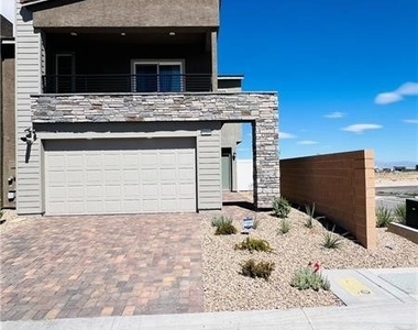 3284 Viola Hills Avenue - Photo Thumbnail 2