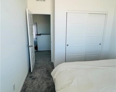 3284 Viola Hills Avenue - Photo Thumbnail 17