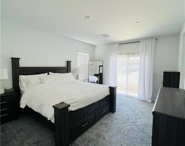 3284 Viola Hills Avenue - Photo Thumbnail 15