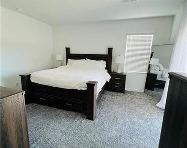 3284 Viola Hills Avenue - Photo Thumbnail 11