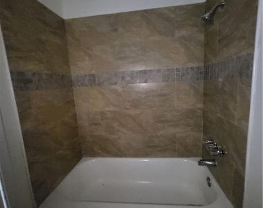 717 Van Ert Avenue - Photo Thumbnail 7
