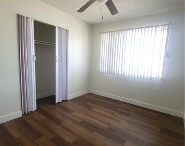 717 Van Ert Avenue - Photo Thumbnail 4