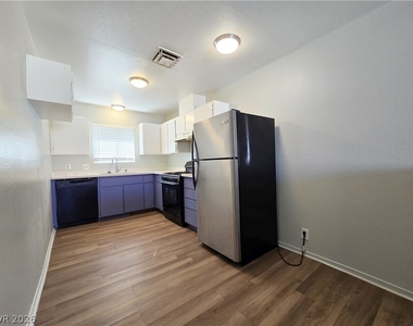 1617 Cordoba Lane - Photo Thumbnail 6