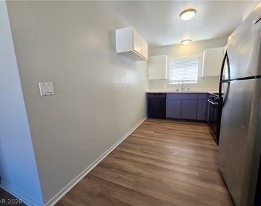 1617 Cordoba Lane - Photo Thumbnail 8