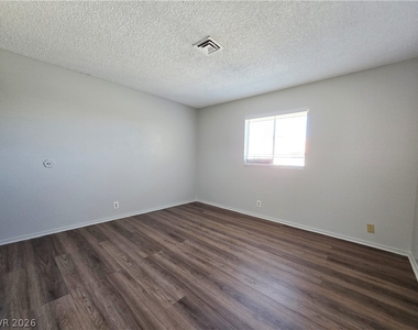 1617 Cordoba Lane - Photo Thumbnail 11