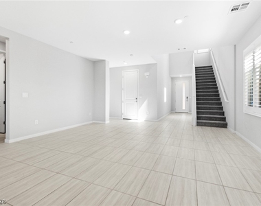 12089 Arrebol Avenue - Photo Thumbnail 3