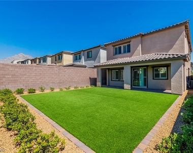 12089 Arrebol Avenue - Photo Thumbnail 32