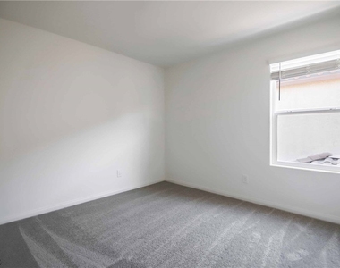 7087 Baza Avenue - Photo Thumbnail 23