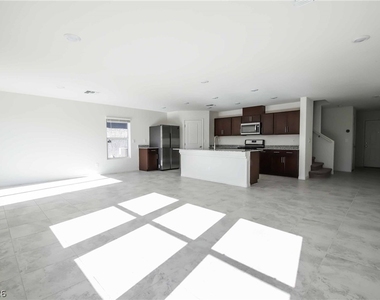 7087 Baza Avenue - Photo Thumbnail 4