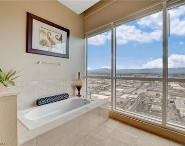 4575 Dean Martin Drive - Photo Thumbnail 19