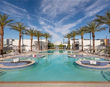 11055 Las Vegas Boulevard - Photo Thumbnail 26