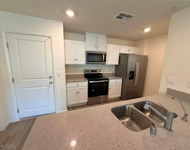 4824 Orchid Ridge Avenue - Photo Thumbnail 6