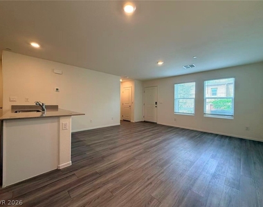 4824 Orchid Ridge Avenue - Photo Thumbnail 5