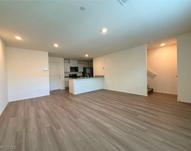 4824 Orchid Ridge Avenue - Photo Thumbnail 4