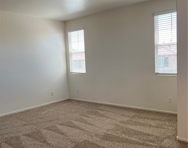 5640 Mount Athos Street - Photo Thumbnail 16