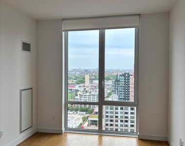  24th Street, Long Island City, NY 11101 - Photo Thumbnail 9