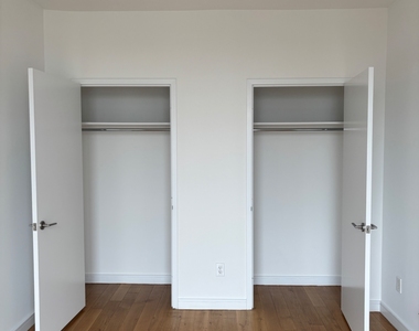 24th Street, Long Island City, NY 11101 - Photo Thumbnail 11