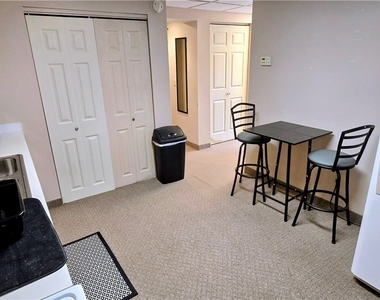 315 Laurens Street - Photo Thumbnail 5