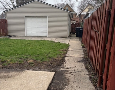 420 18th Street - Photo Thumbnail 7