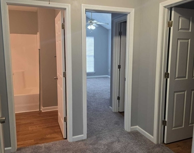 7238 Alicias Way - Photo Thumbnail 10