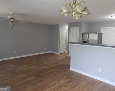 7238 Alicias Way - Photo Thumbnail 16