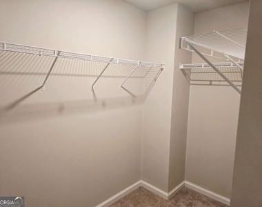 213 N Fortune Way - Photo Thumbnail 16