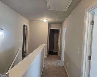 213 N Fortune Way - Photo Thumbnail 25