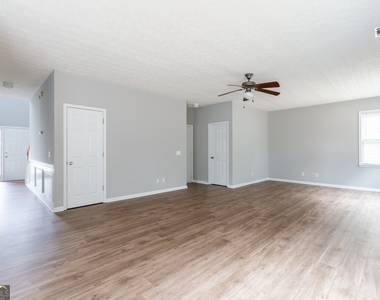 3290 Cooper Woods Drive - Photo Thumbnail 10