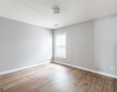 3290 Cooper Woods Drive - Photo Thumbnail 12
