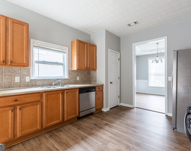 3290 Cooper Woods Drive - Photo Thumbnail 3