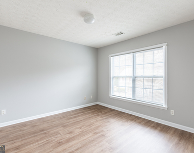 3290 Cooper Woods Drive - Photo Thumbnail 14