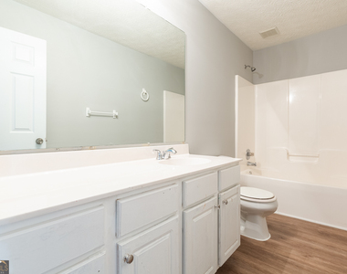3290 Cooper Woods Drive - Photo Thumbnail 15