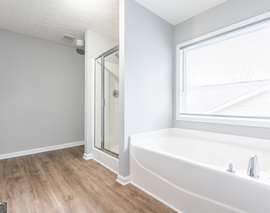 3290 Cooper Woods Drive - Photo Thumbnail 20