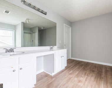 3290 Cooper Woods Drive - Photo Thumbnail 19