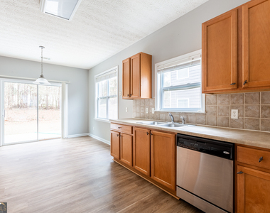 3290 Cooper Woods Drive - Photo Thumbnail 5