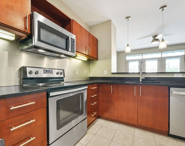 390 17th Street Nw - Photo Thumbnail 14