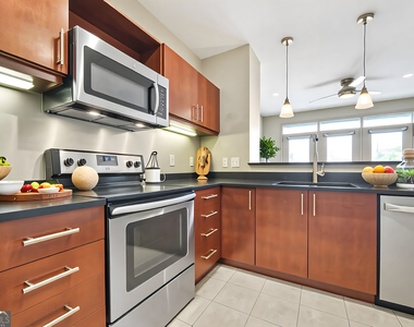 390 17th Street Nw - Photo Thumbnail 3